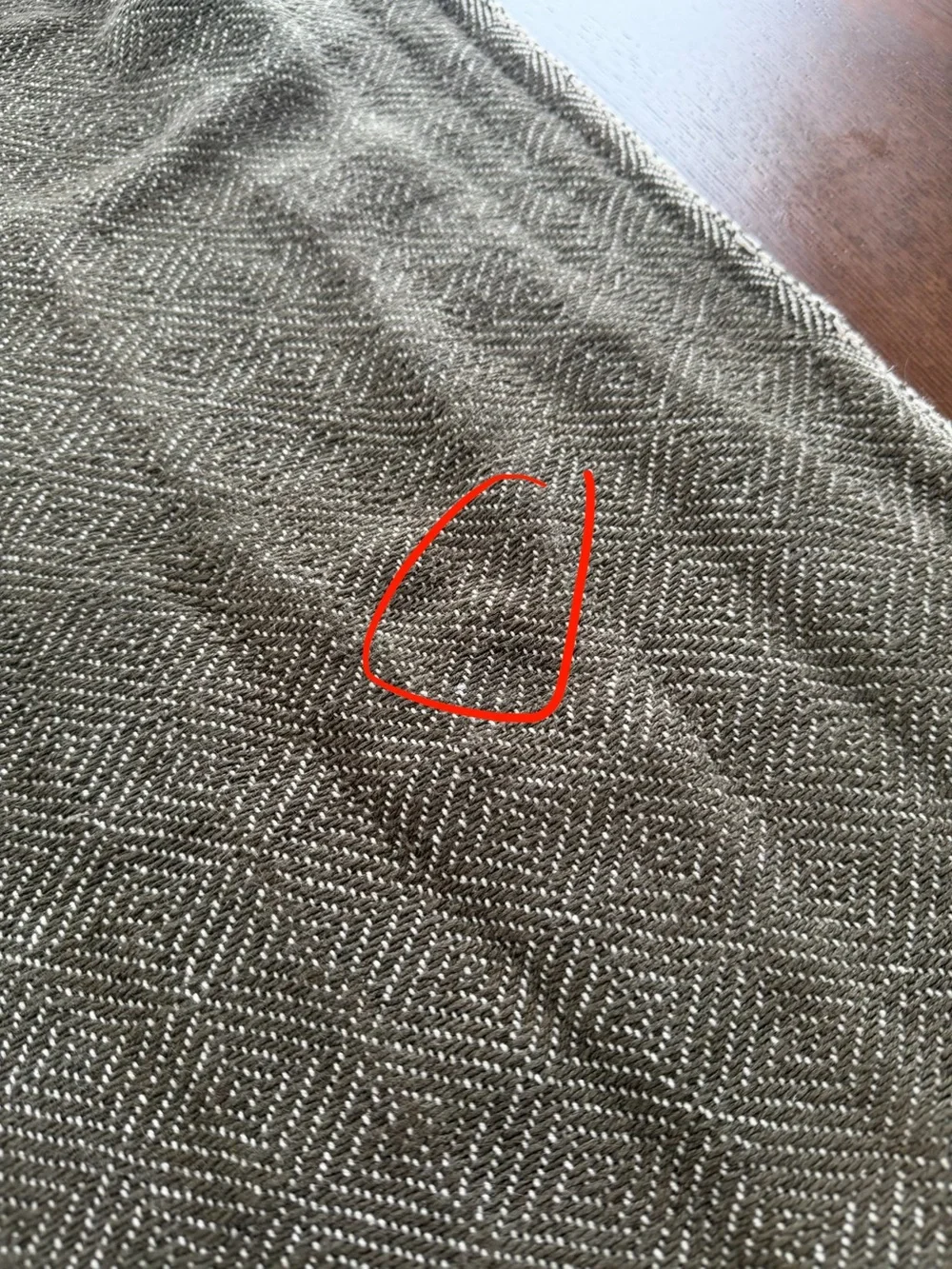 Crate & Barrel Linen Blend Herringbone Table Runner Olive Fringed 16 x 90